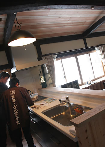 �Ö��ƍĐ��Q22�N2���Q04